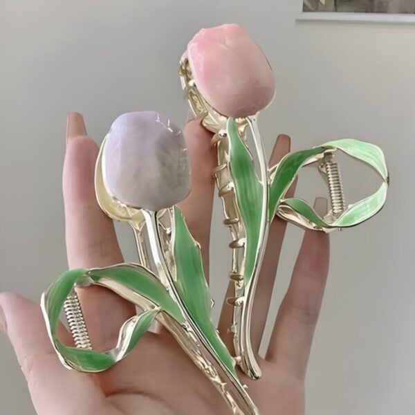 Cute Flower Hair Claw Clip for Women – Tulip Metal Hair Accessory