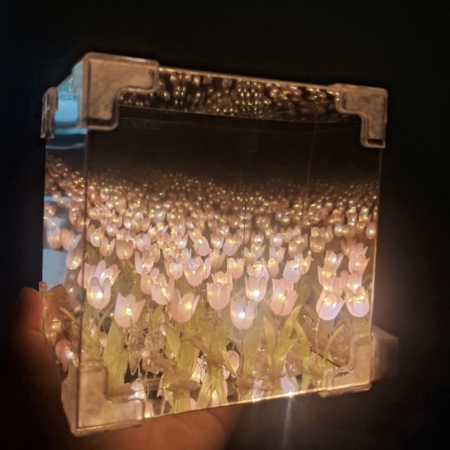 Tulip Cube Mirror Lamp – DIY LED Flower Decorative Light
