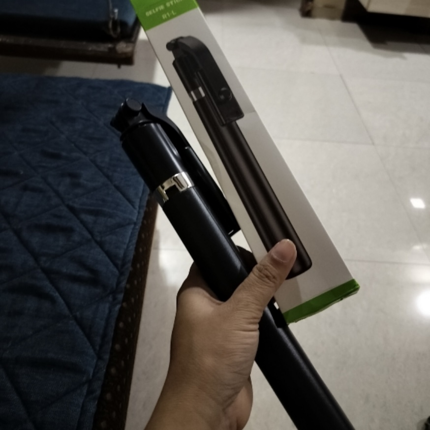 R1-L Selfie Stick Tripod with Remote & 360° Rotation Phone Holder