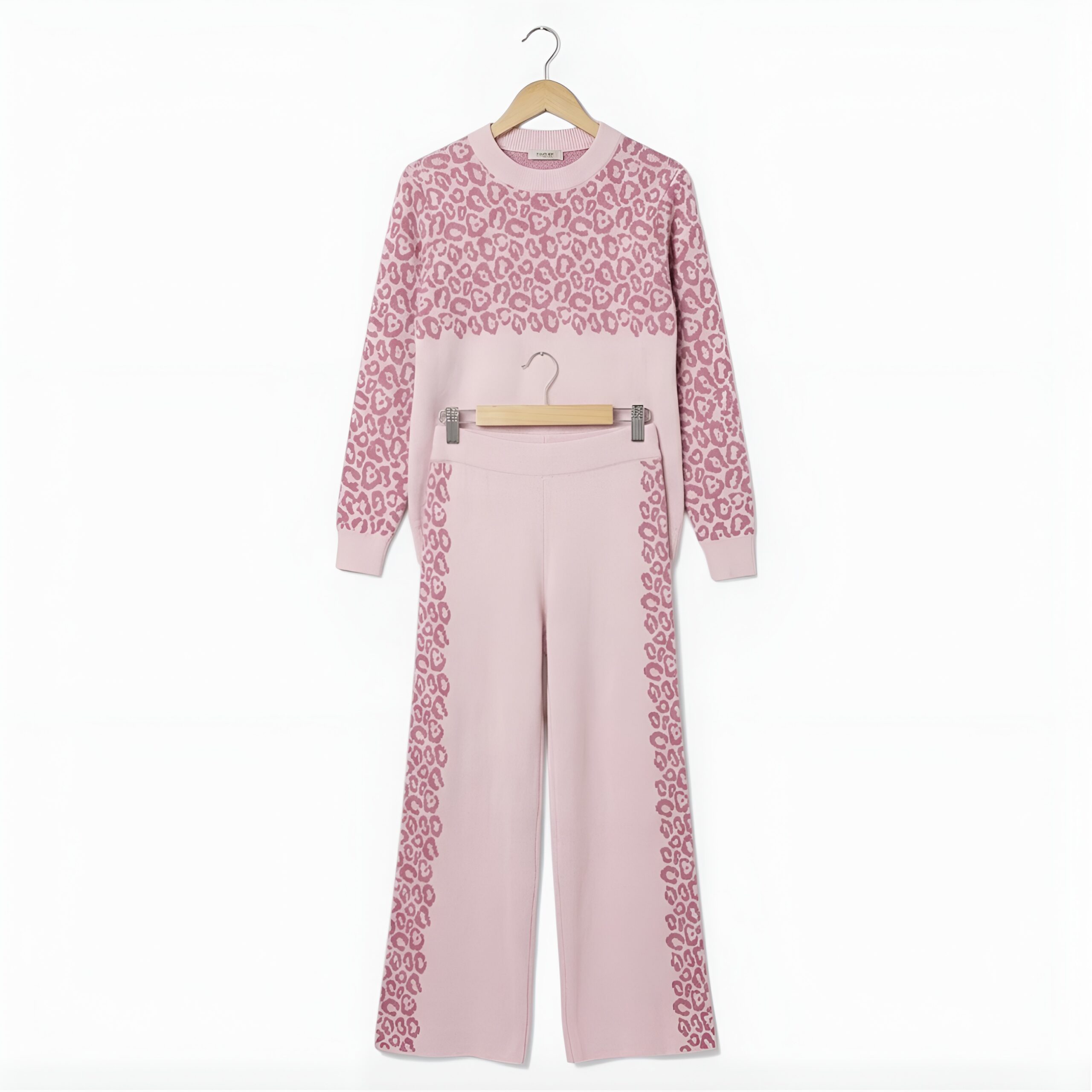 Soft Wool Co-Ord Set for Women – Full Sleeve Sweatshirt & Trouser Set (PINK)